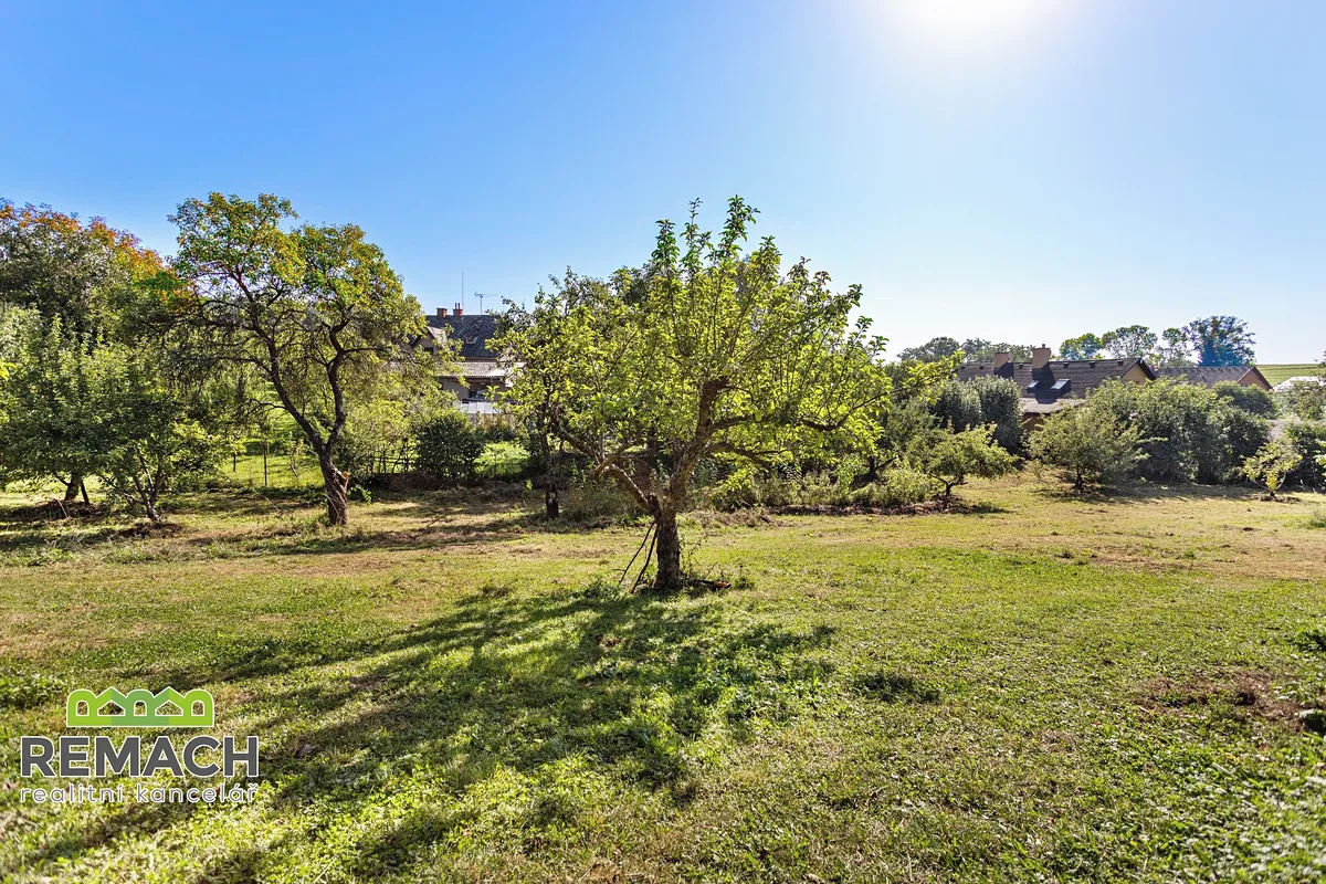Prodej stavebního pozemku 3000 m²
